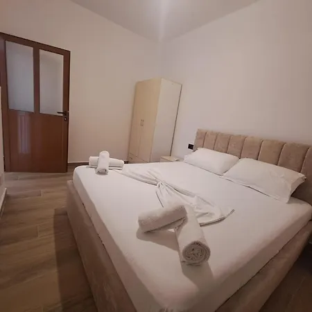 Martin Ferraj Apartament's * Vlorë
