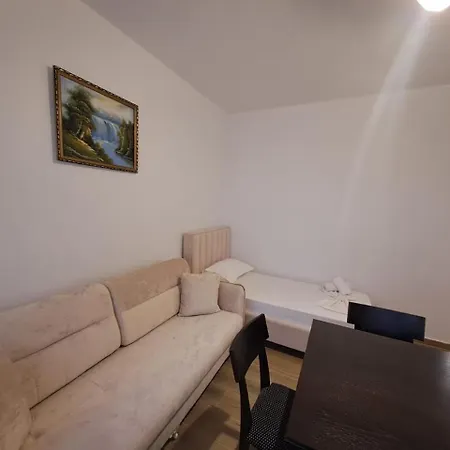 Martini Chalet Vlorë