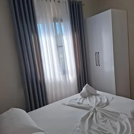 Martini Chalé Vlorë