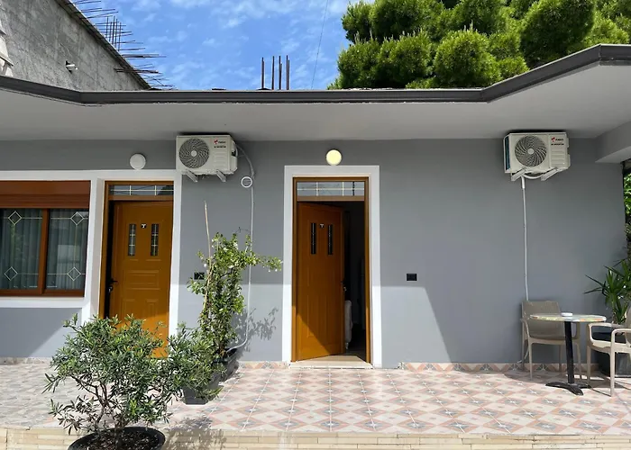 Martini Chalet Vlorë